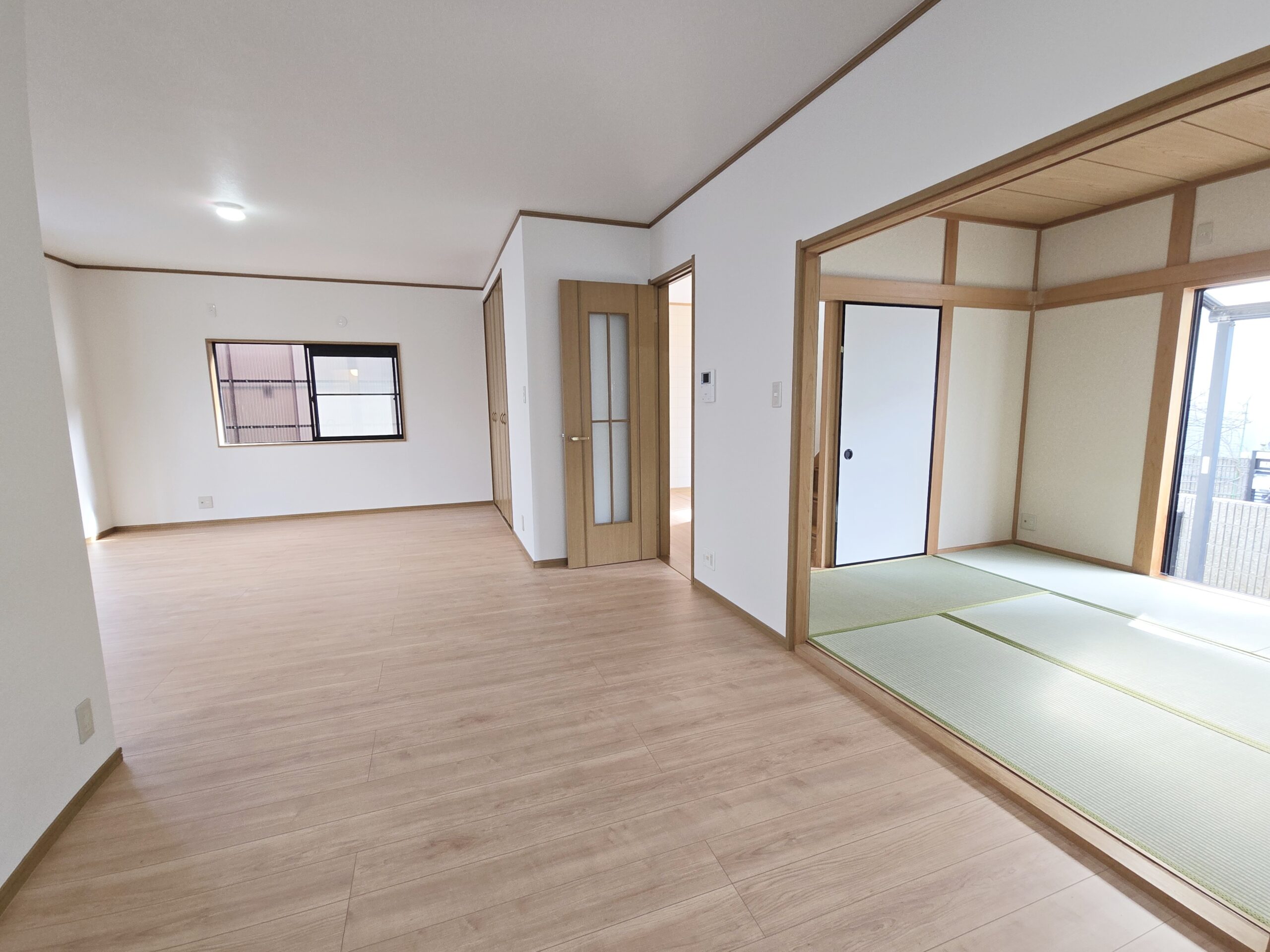 大野873-6リビング2