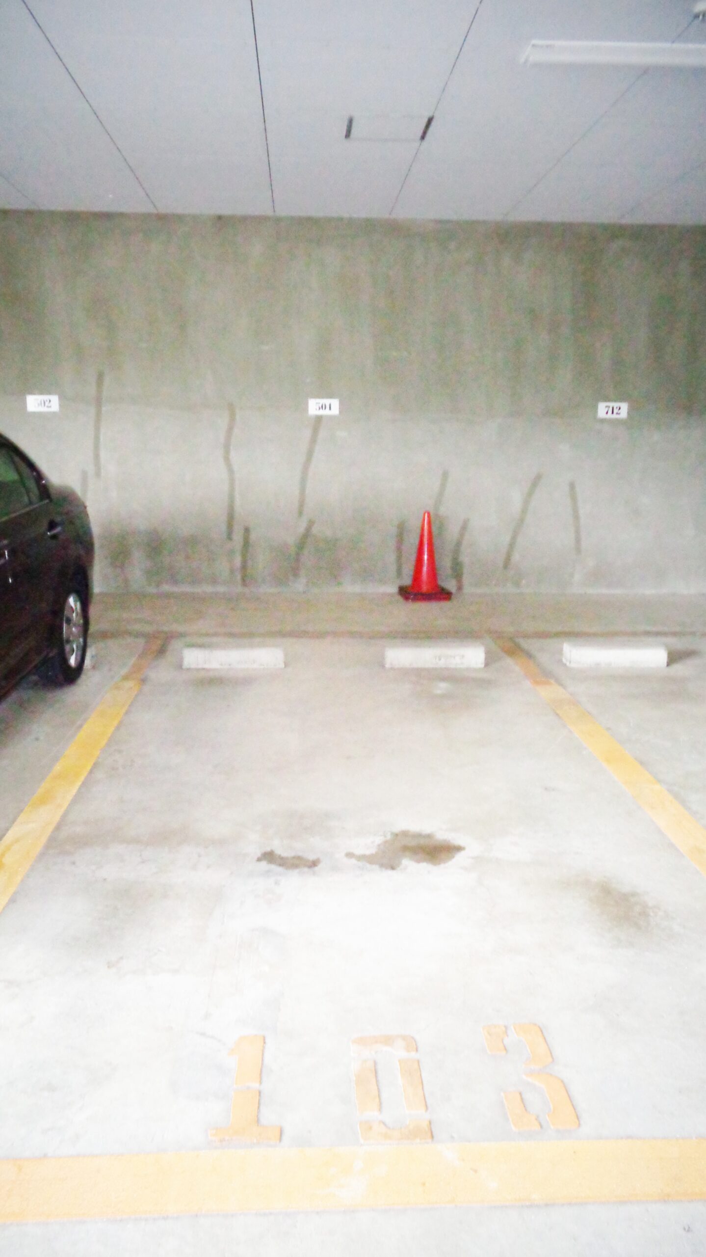 屋内分譲駐車場