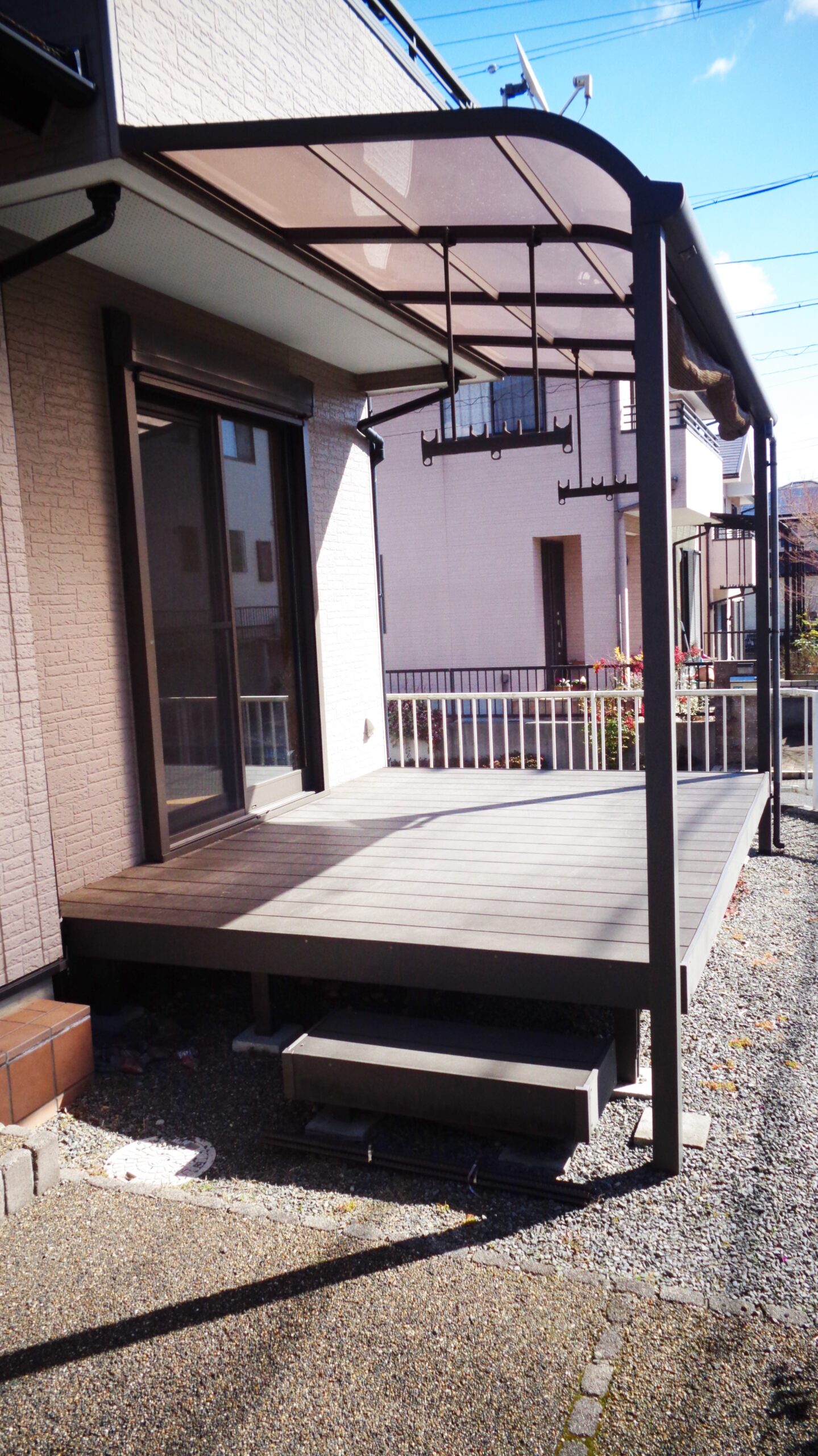 ウッドデッキ付き